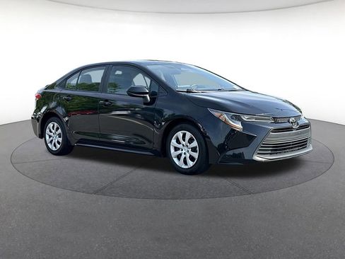 Used 2024 Toyota Corolla LE FWD image 8