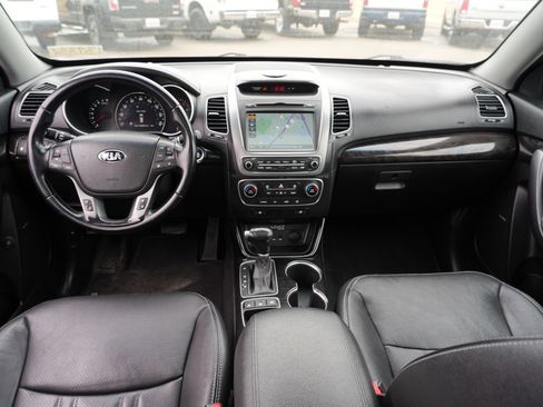 Used 2014 Kia Sorento SX w/ 3rd Row Package image 25