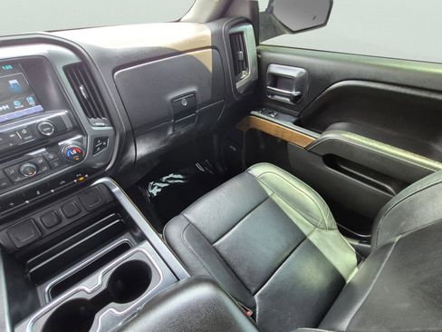 Used 2016 Chevrolet Silverado 1500 LTZ w/ LTZ Plus Package AWD/4WD image 15