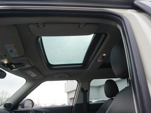 Used 2017 MINI Cooper Clubman S image 8