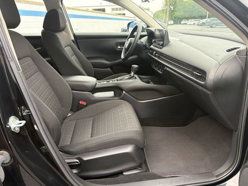 Certified 2024 Honda HR-V LX image 23