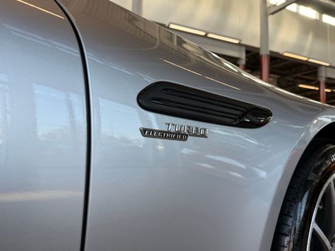 Used 2023 Mercedes-Benz SL 43 AMG w/ Driver Assistance Package image 11