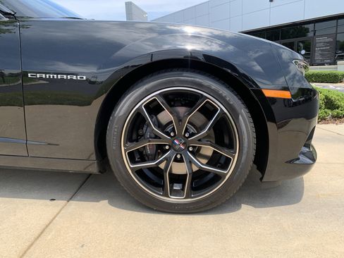Used 2015 Chevrolet Camaro SS w/ RS Package RWD image 13