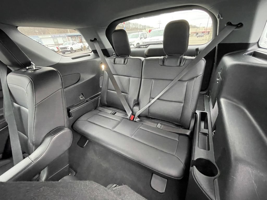 Used 2022 Ford Explorer XLT w/ Equipment Group 202A AWD/4WD image 19