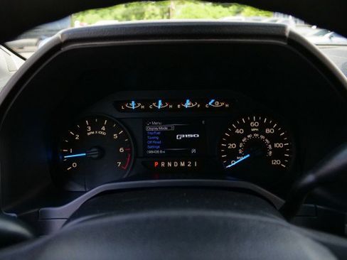 Used 2015 Ford F150 XL w/ Equipment Group 101A Mid RWD image 7