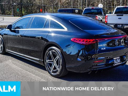Used 2022 Mercedes-Benz EQS 580 4MATIC Sedan image 4