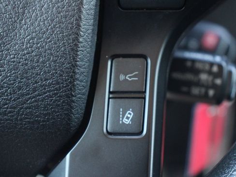 Used 2022 Toyota Tacoma SR AWD/4WD image 25
