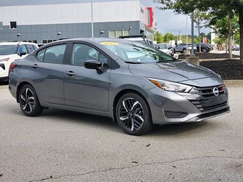 Certified 2025 Nissan Versa SR w/ Trunk Package FWD image 1
