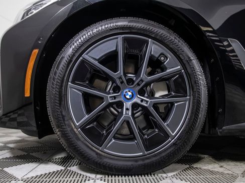 Used 2023 BMW i4 eDrive35 RWD image 42