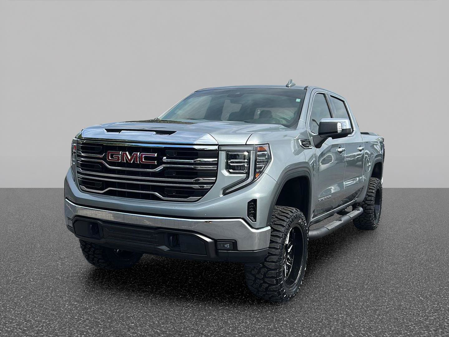 Certified 2025 GMC Sierra 1500 SLT AWD/4WD image 1