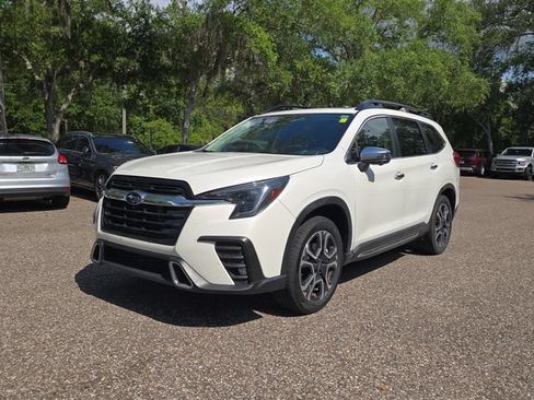 Used 2023 Subaru Ascent Touring AWD/4WD image 4