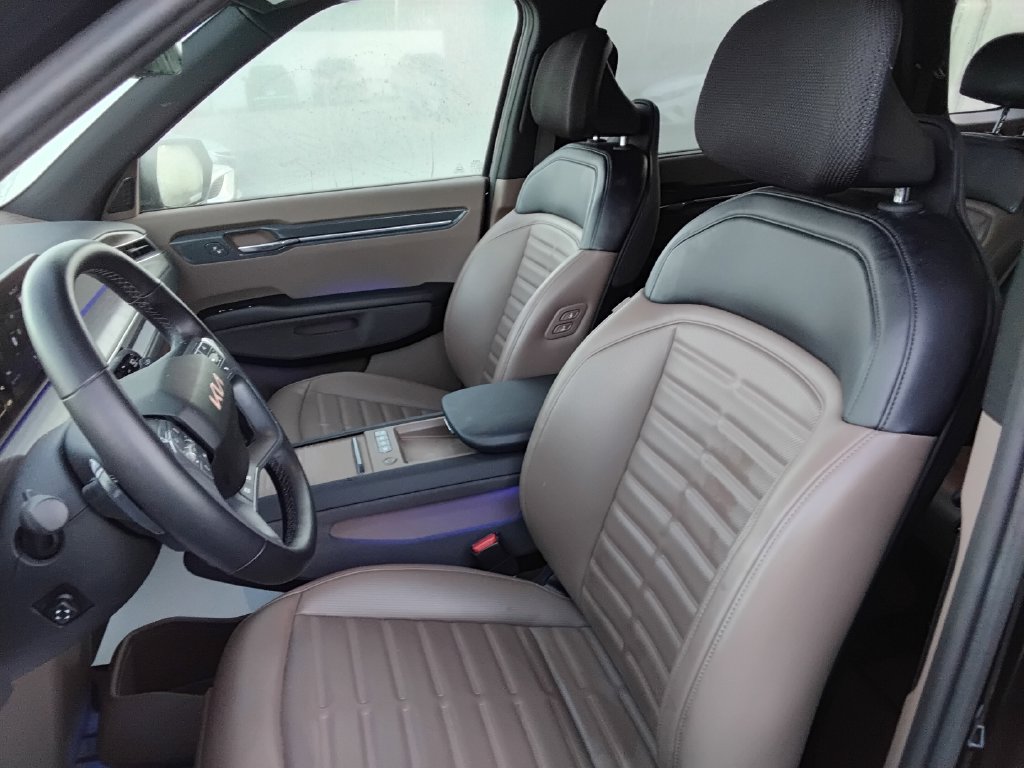 Used 2024 Kia EV9 Land AWD/4WD image 9