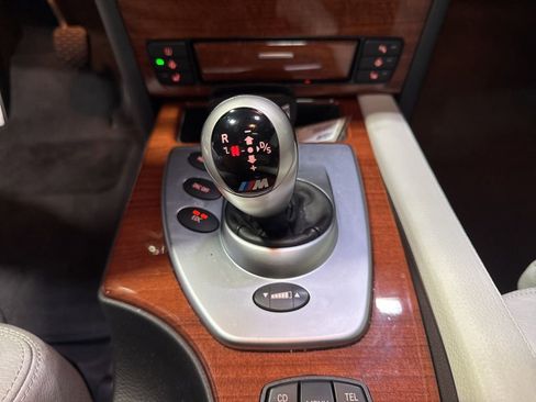 Used 2010 BMW M5 image 35