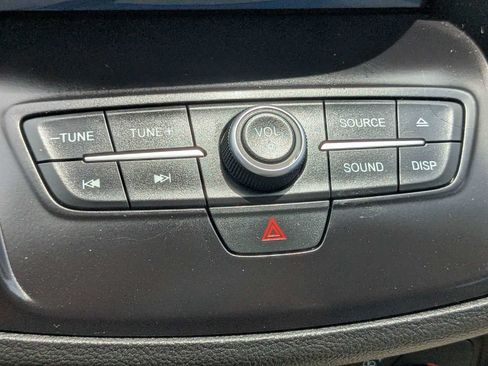 Used 2017 Ford Escape SE w/ Equipment Group 201A FWD image 22