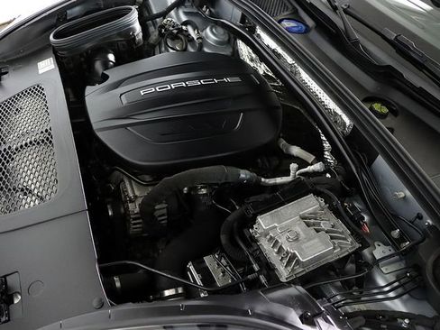 Used 2020 Porsche Macan AWD/4WD image 38