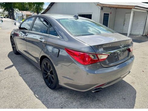 Used 2011 Hyundai Sonata SE image 4