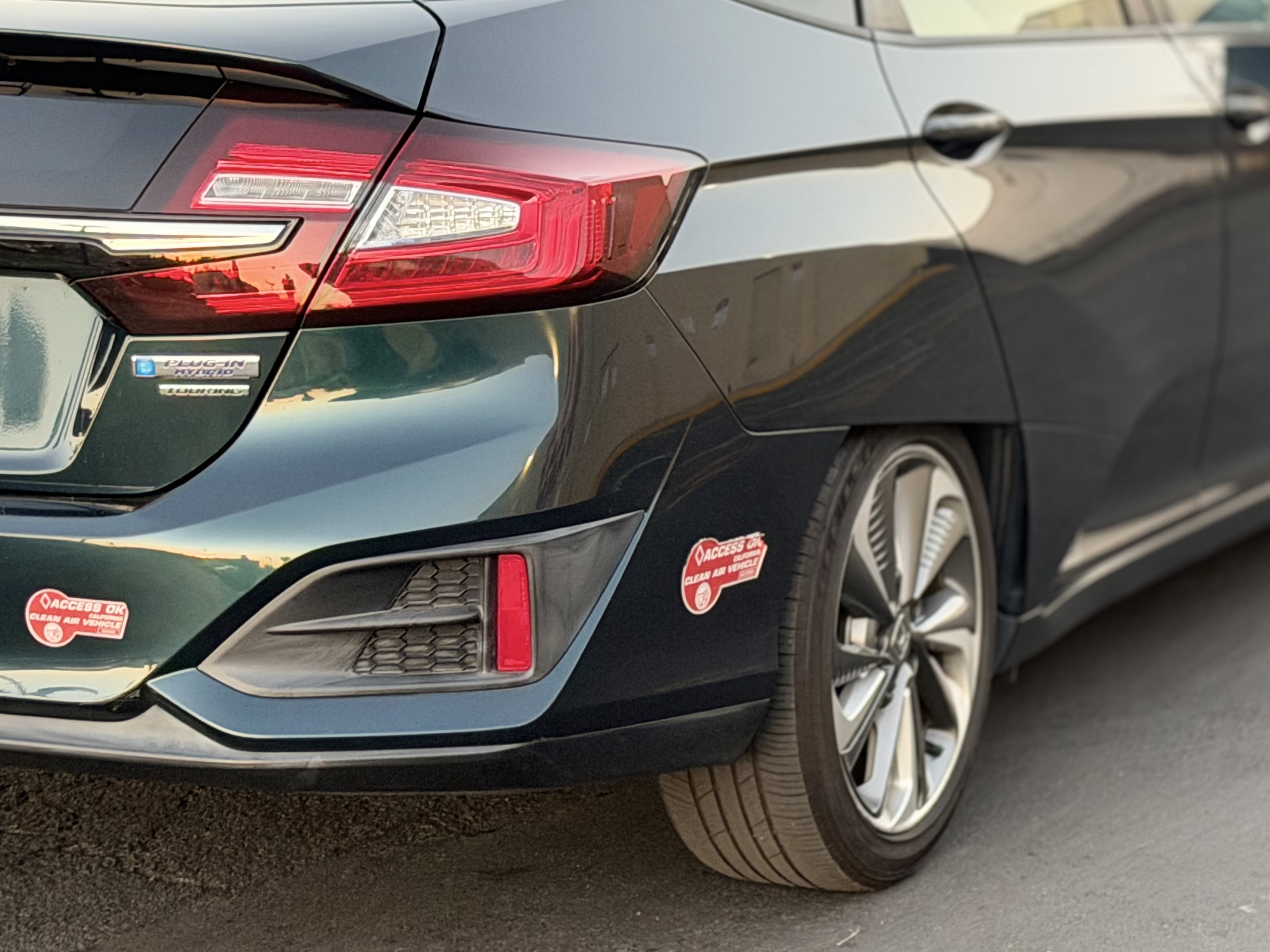 Used 2018 Honda Clarity Touring image 10
