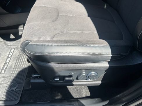 Used 2025 Hyundai Palisade Calligraphy AWD/4WD image 32