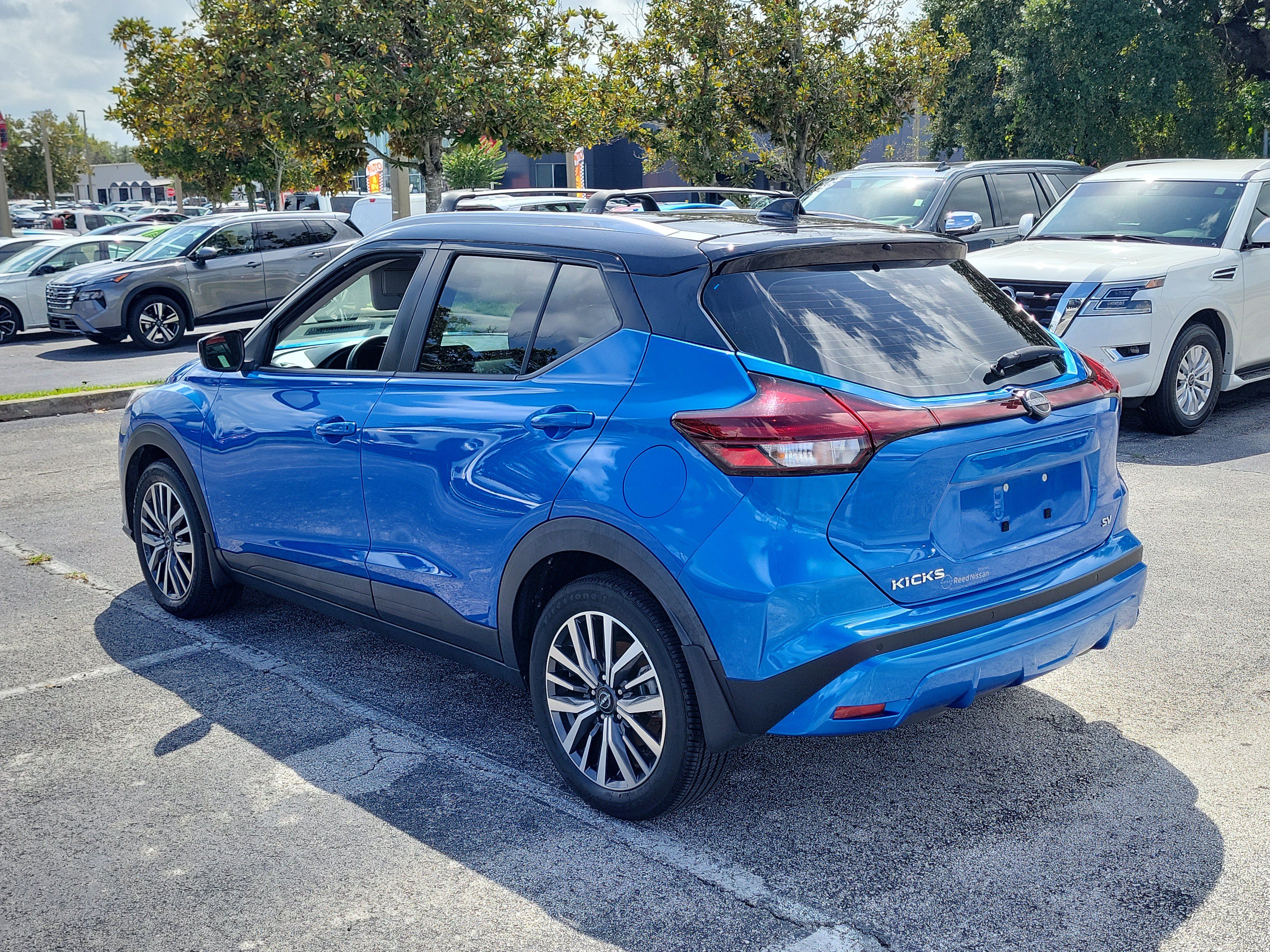 Certified 2022 Nissan Kicks SV FWD image 8