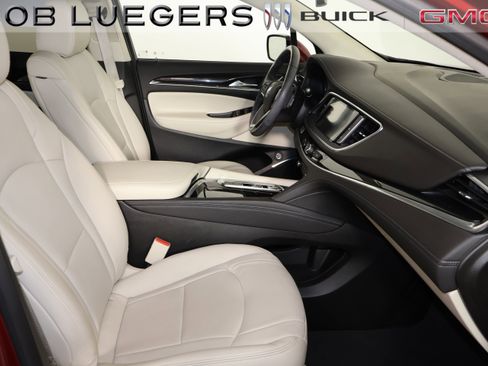 Certified 2023 Buick Enclave Essence image 19
