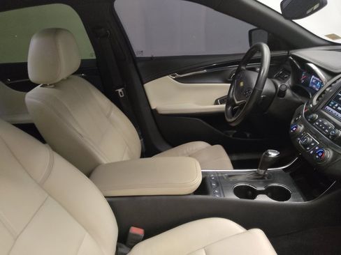 Used 2019 Chevrolet Impala LT w/ LT Leather Package FWD image 21