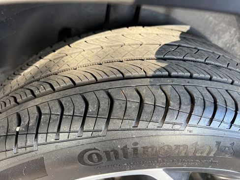 Used 2025 Chevrolet Trax RS w/ Sunroof Package image 10