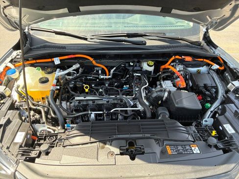 Used 2024 Ford Escape SE w/ PHEV Premium Package FWD image 25
