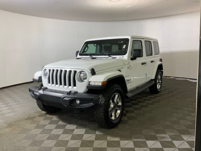 Used 2019 Jeep Wrangler Unlimited Sahara w/ Cold Weather Group AWD/4WD image 3