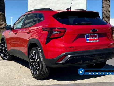 New 2026 Chevrolet Trax RS image 3