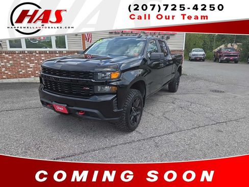 Used 2021 Chevrolet Silverado 1500 Custom Trail Boss w/ Midnight Edition AWD/4WD image 4
