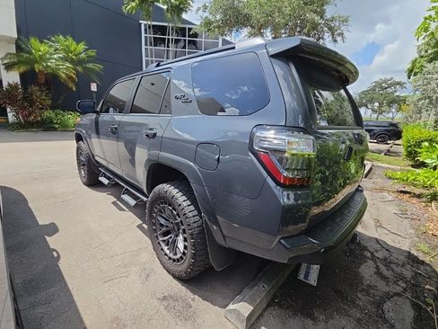Used 2024 Toyota 4Runner TRD Off-Road AWD/4WD image 9
