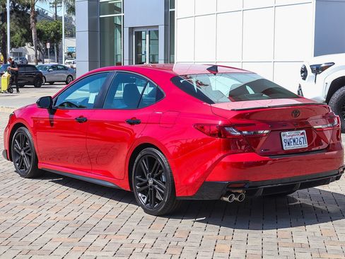 Used 2026 Toyota Camry Hybrid w/ Multimedia Upgrade Package image 11