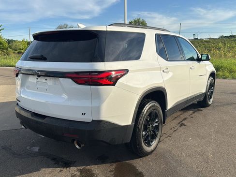 Used 2023 Chevrolet Traverse LT FWD image 5
