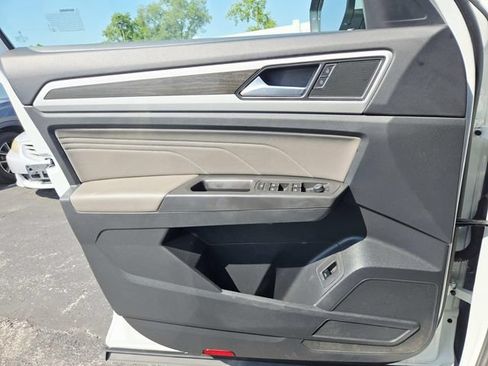 Used 2023 Volkswagen Atlas SE AWD/4WD image 31