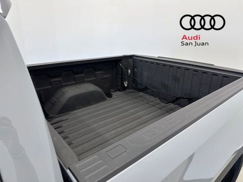 Used 2024 GMC Sierra 1500 Elevation w/ LPO, Elevation Black Package image 11