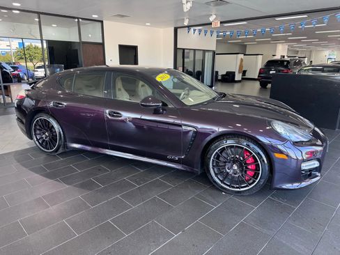 Used 2013 Porsche Panamera GTS image 2