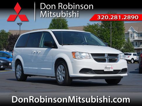 Used 2018 Dodge Grand Caravan SE w/ UConnect Hands-Free Group FWD image 1