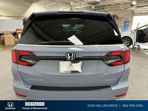 Used 2024 Honda Odyssey Sport image 7