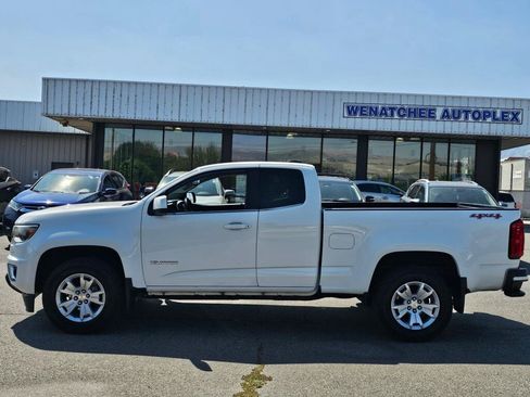 Used 2015 Chevrolet Colorado LT AWD/4WD image 2