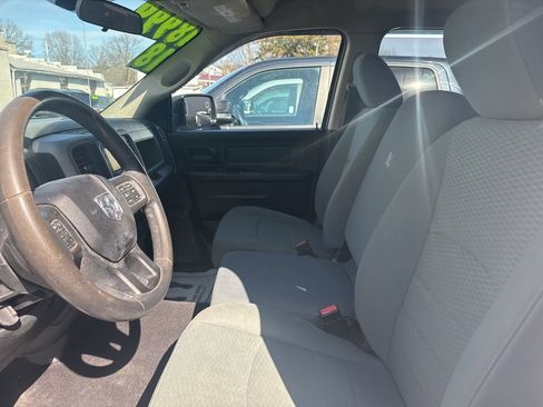 Used 2018 RAM 1500 Express w/ Express Value Package image 26