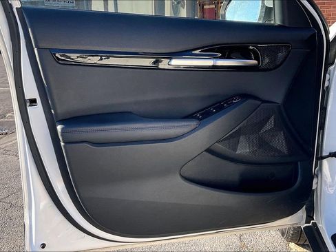 Used 2023 Kia Seltos S image 22