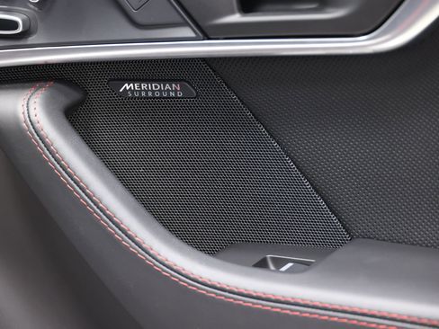 Used 2021 Jaguar F-TYPE R AWD/4WD image 65