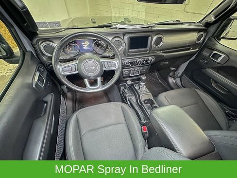 Certified 2021 Jeep Gladiator Overland w/ Cold Weather Group image 12