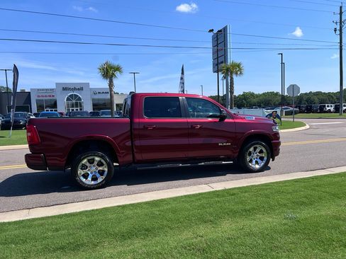 Used 2025 RAM 1500 Big Horn AWD/4WD image 7
