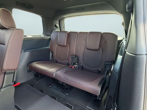 New 2025 Volkswagen ID. Buzz Pro S Plus image 28