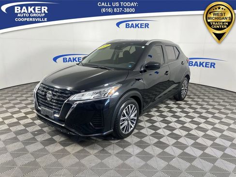 Used 2021 Nissan Kicks SV image 5