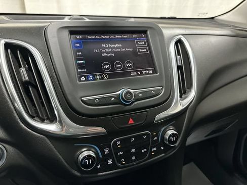 Used 2020 Chevrolet Equinox LT w/ Driver Convenience Package FWD image 11