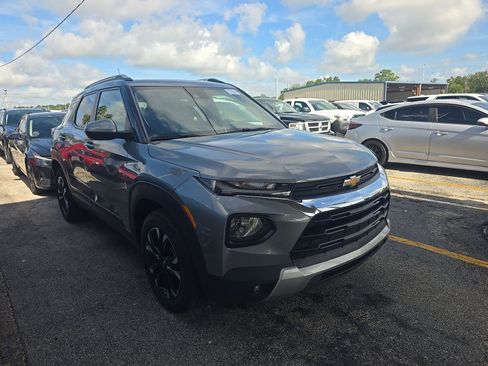 Used 2023 Chevrolet TrailBlazer LT FWD image 4