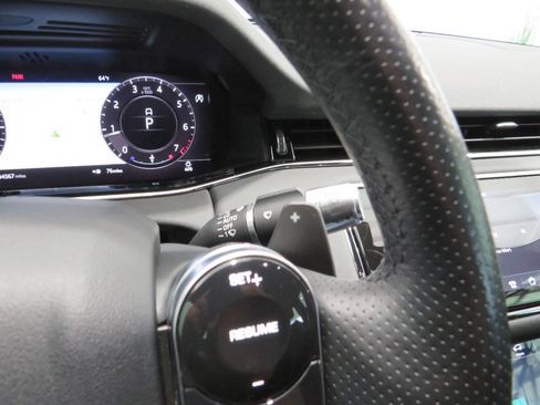 Used 2020 Land Rover Range Rover Evoque R-Dynamic S image 17