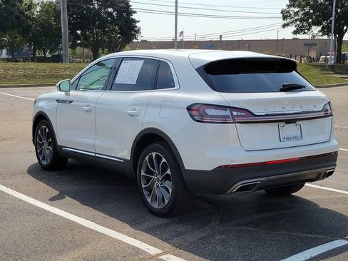Used 2023 Lincoln Nautilus Reserve AWD/4WD image 3